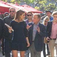 Regis Philbin and Maria Menounos at entertainment news show 'Extra' at The Grove | Picture 130941